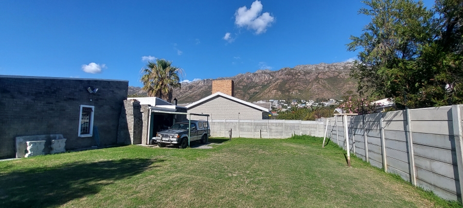 2 Bedroom Property for Sale in Admirals Park Western Cape